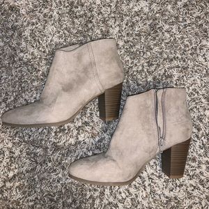 Old Navy Taupe Booties